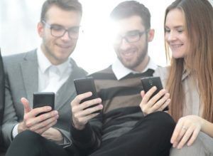 Una buena resolución se notará cuando mires vídeos en el móvil