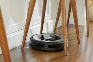 iRobot Roomba e5154 limpiando