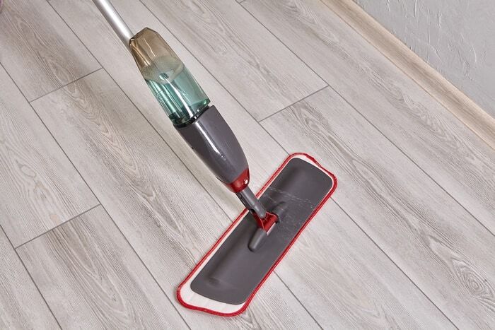 Cómo limpiar el suelo porcelánico